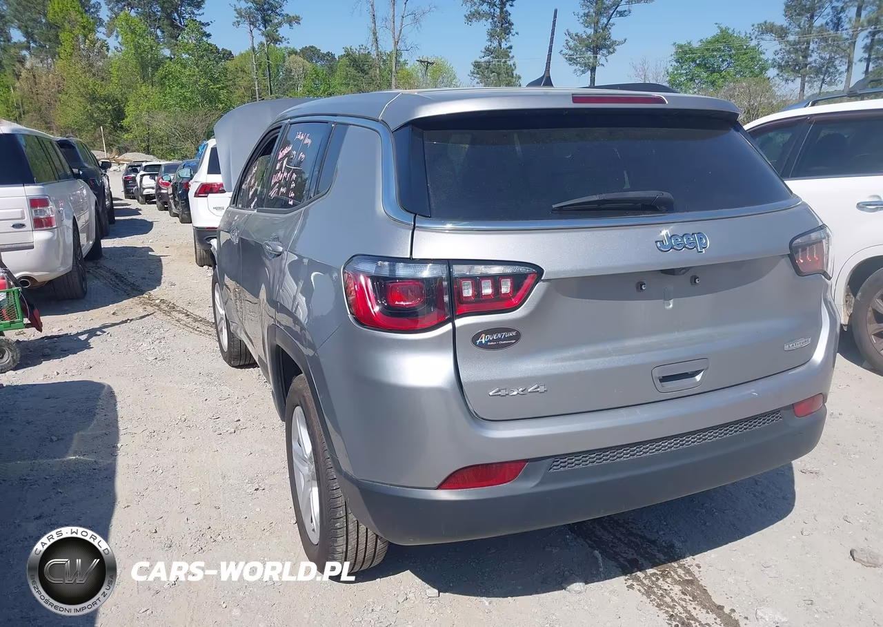 2024 Jeep Compass Latitude 4X4 VIN:3C4NJDBN7RT578809 - 3