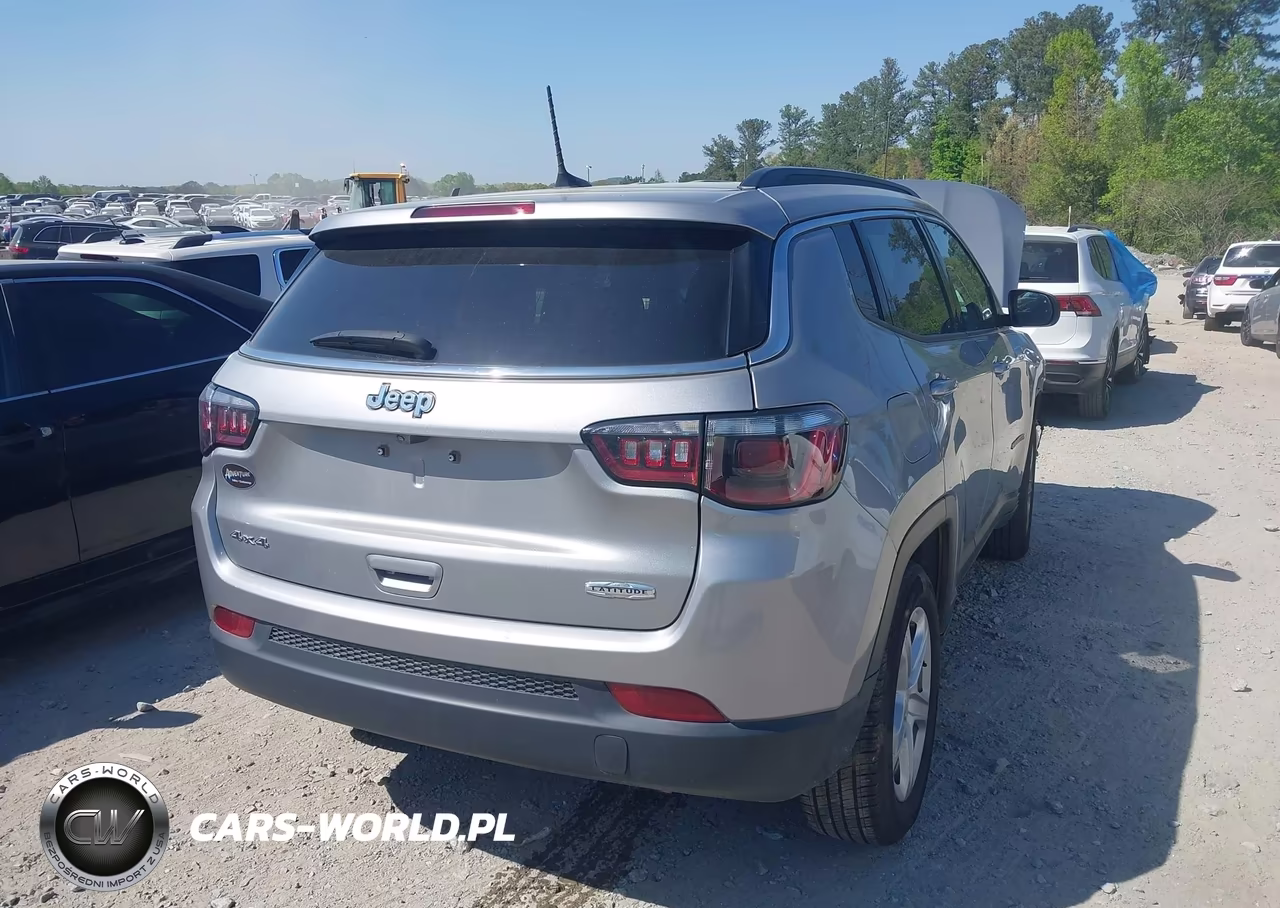 2024 Jeep Compass Latitude 4X4 VIN:3C4NJDBN7RT578809 - 4