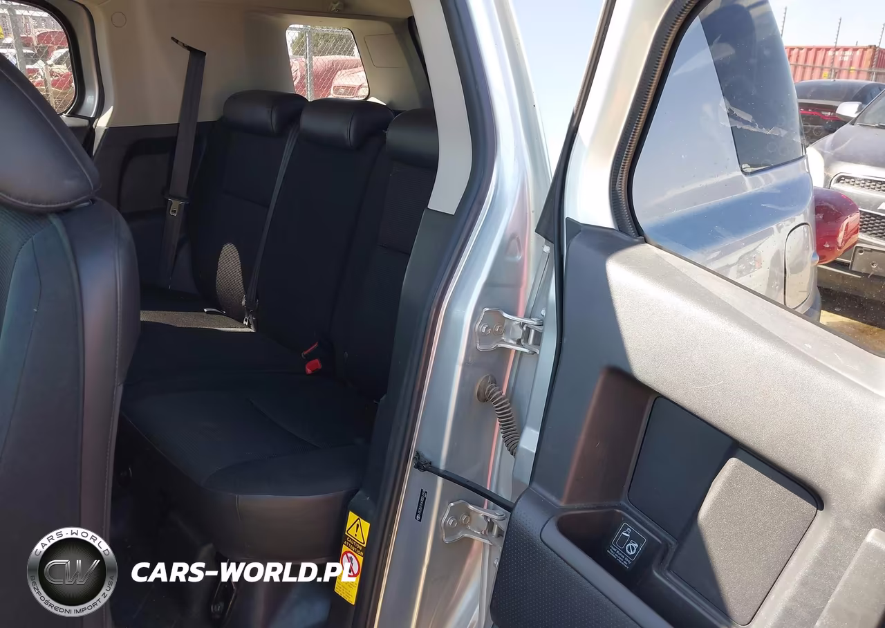 2007 Toyota Fj Cruiser VIN:JTEZU11F670011918 - 8