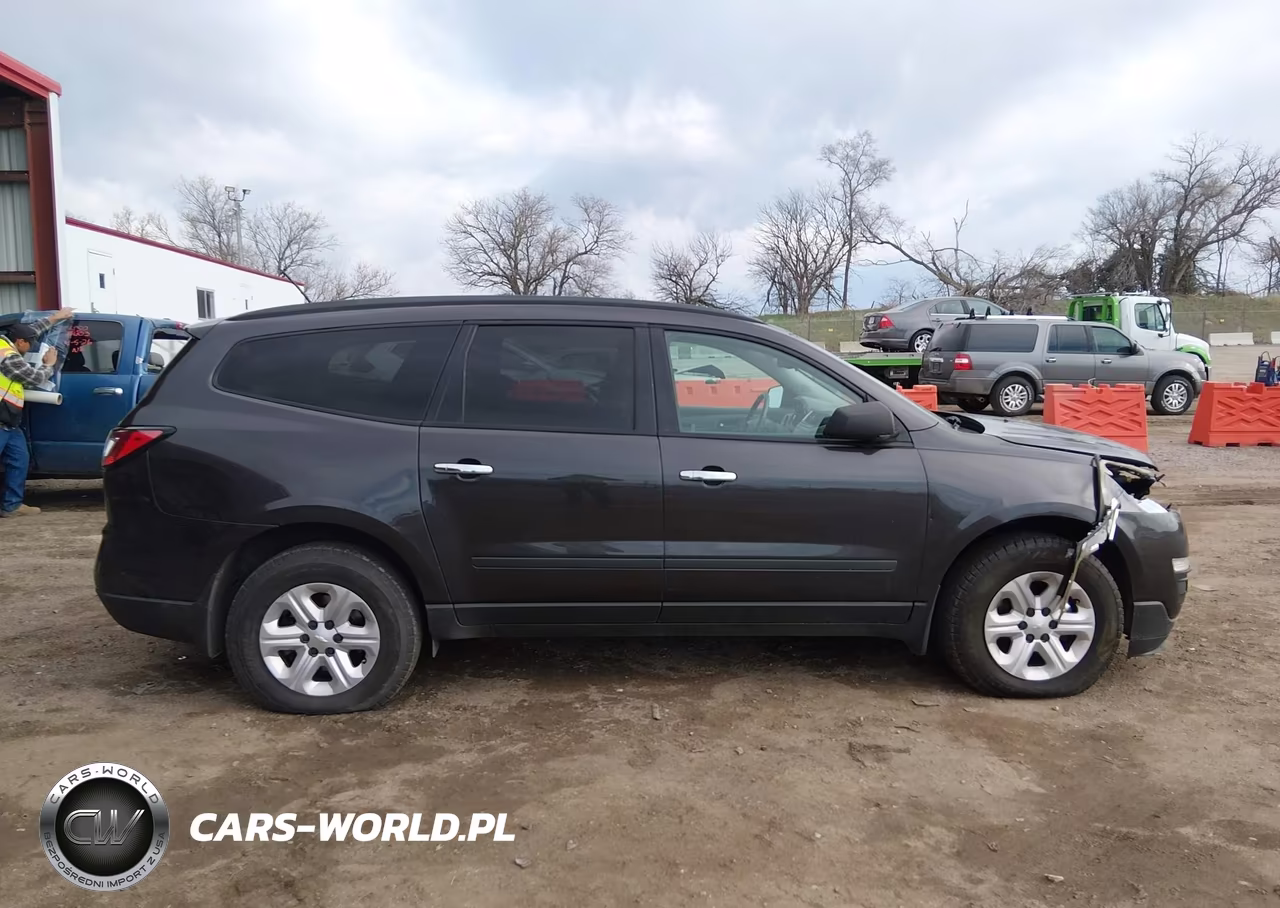 2015 Chevrolet Traverse Ls VIN:1GNKRFED8FJ124203 - 13