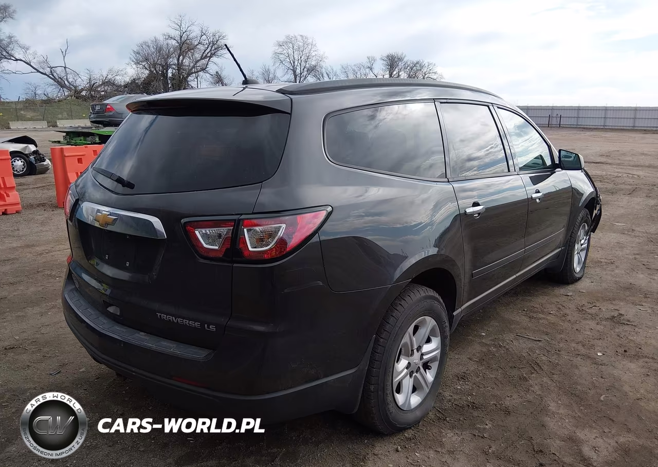 2015 Chevrolet Traverse Ls VIN:1GNKRFED8FJ124203 - 4