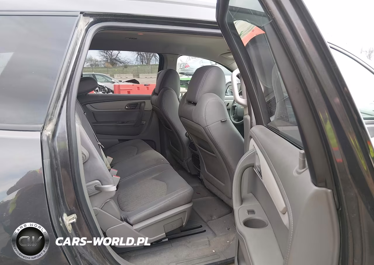2015 Chevrolet Traverse Ls VIN:1GNKRFED8FJ124203 - 8