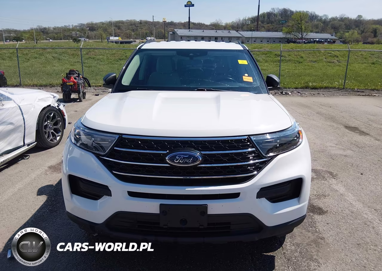 2021 Ford Explorer Xlt VIN:1FMSK8DH1MGA61786 - 13