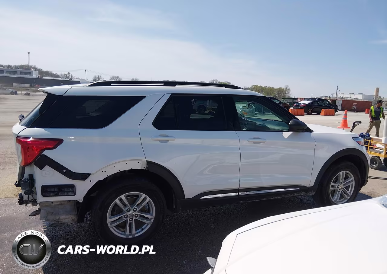 2021 Ford Explorer Xlt VIN:1FMSK8DH1MGA61786 - 14