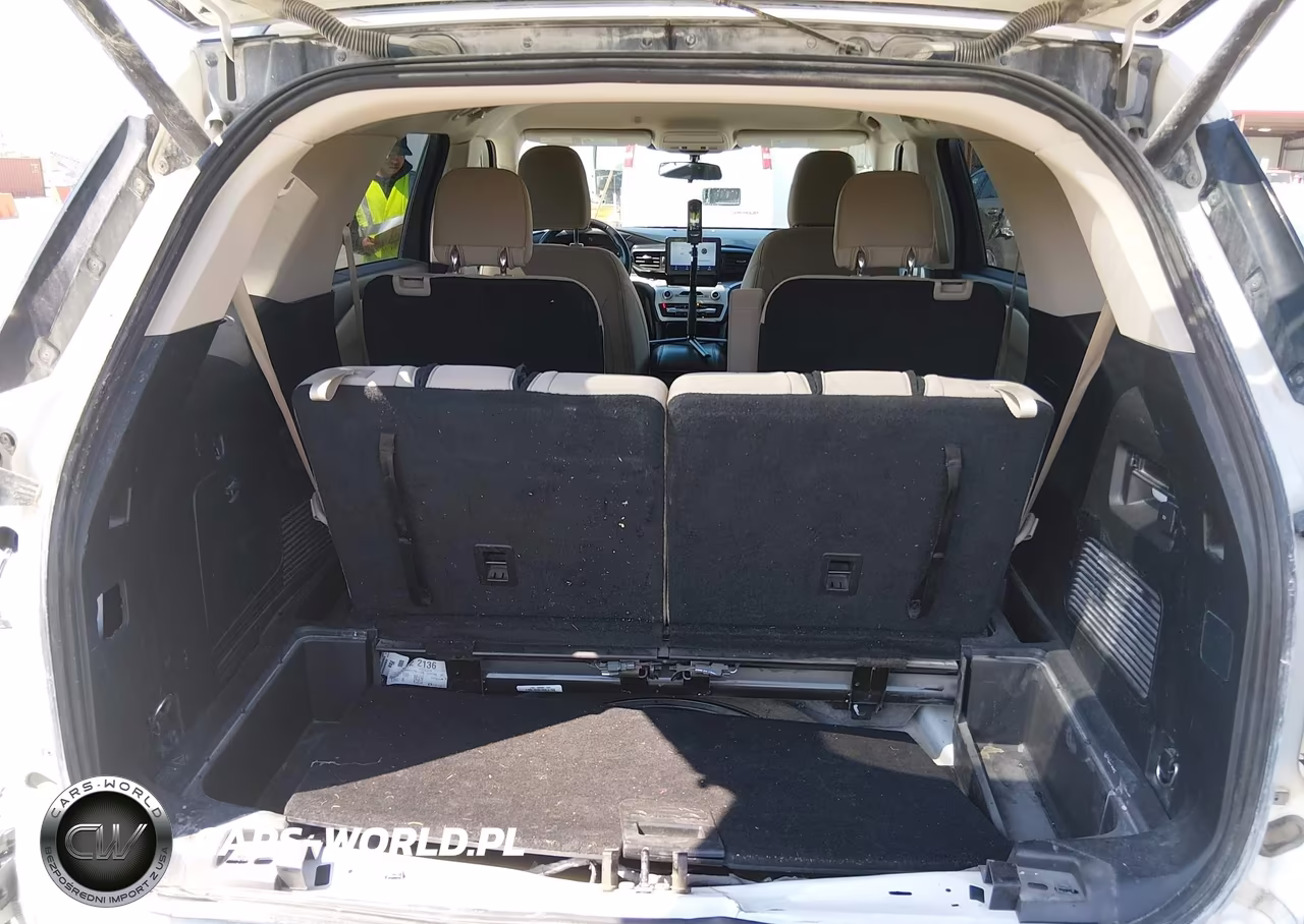 2021 Ford Explorer Xlt VIN:1FMSK8DH1MGA61786 - 18