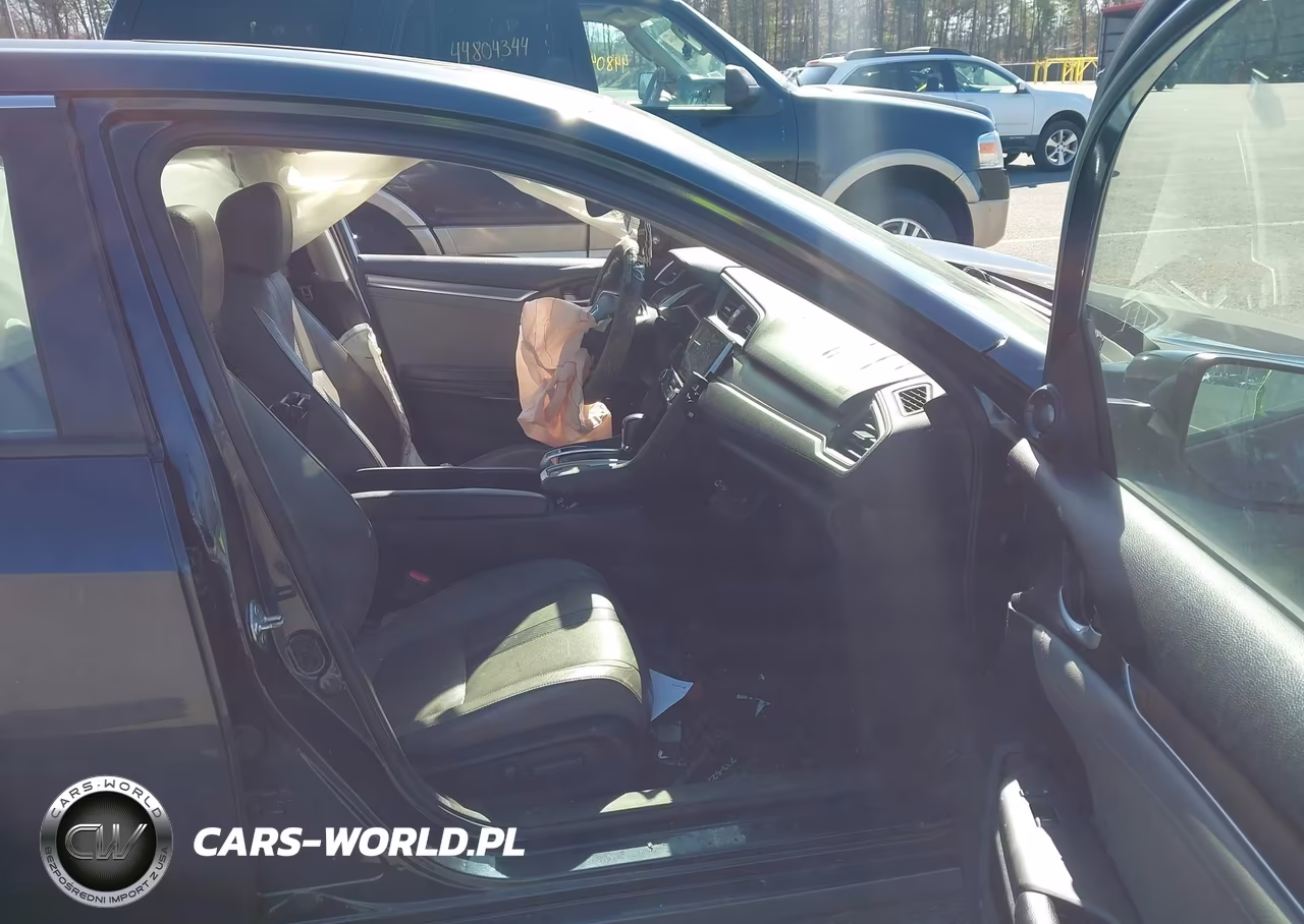 2016 Honda Civic Touring VIN:19XFC1F98GE220288 - 5