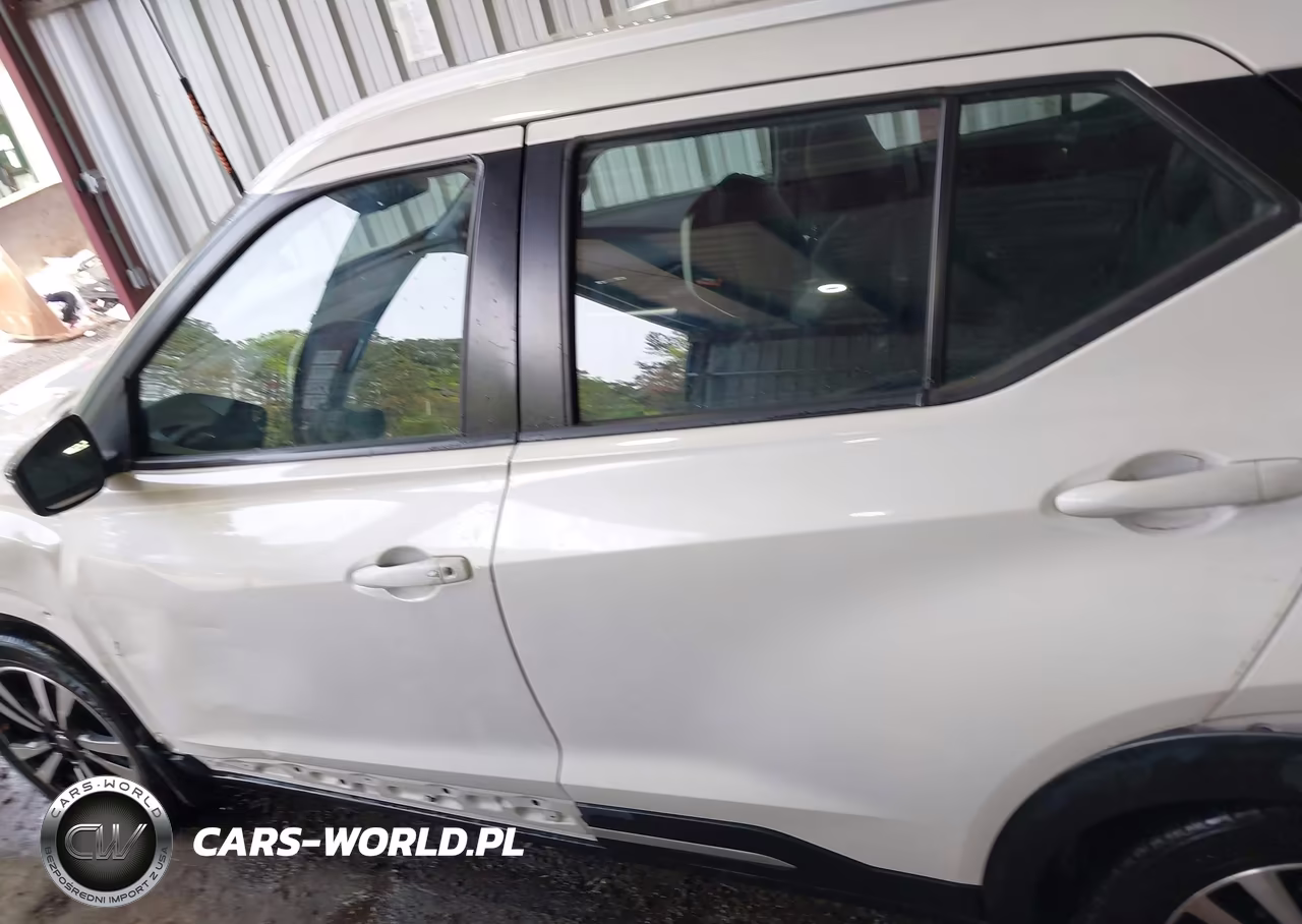 2019 Nissan Kicks Sr VIN:3N1CP5CUXKL502446 - 15