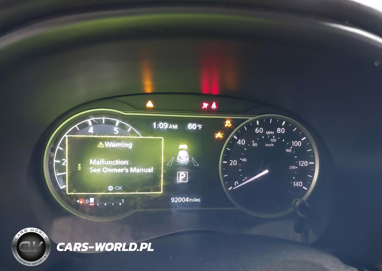 2019 Nissan Kicks Sr VIN:3N1CP5CUXKL502446 - 16