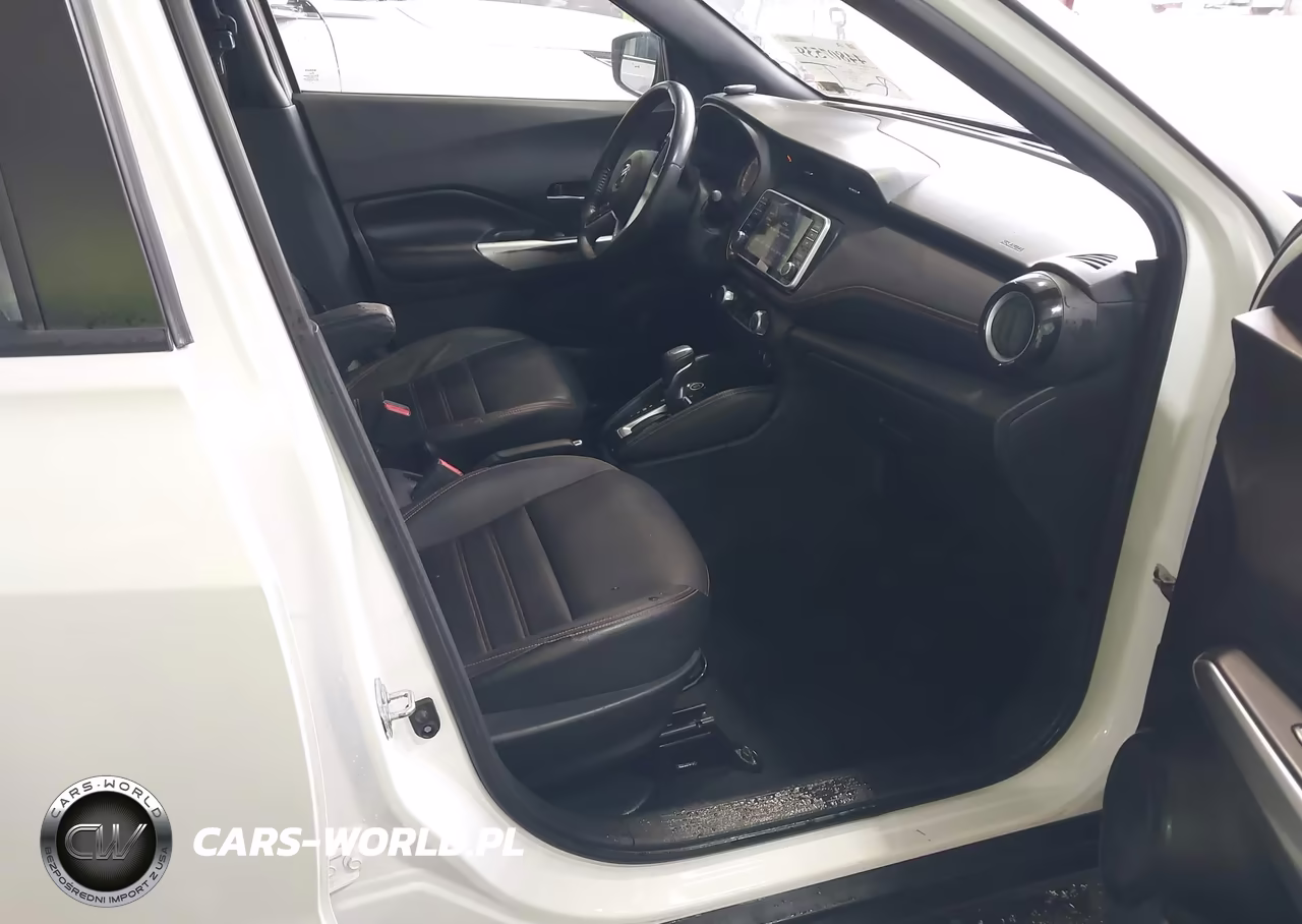 2019 Nissan Kicks Sr VIN:3N1CP5CUXKL502446 - 5