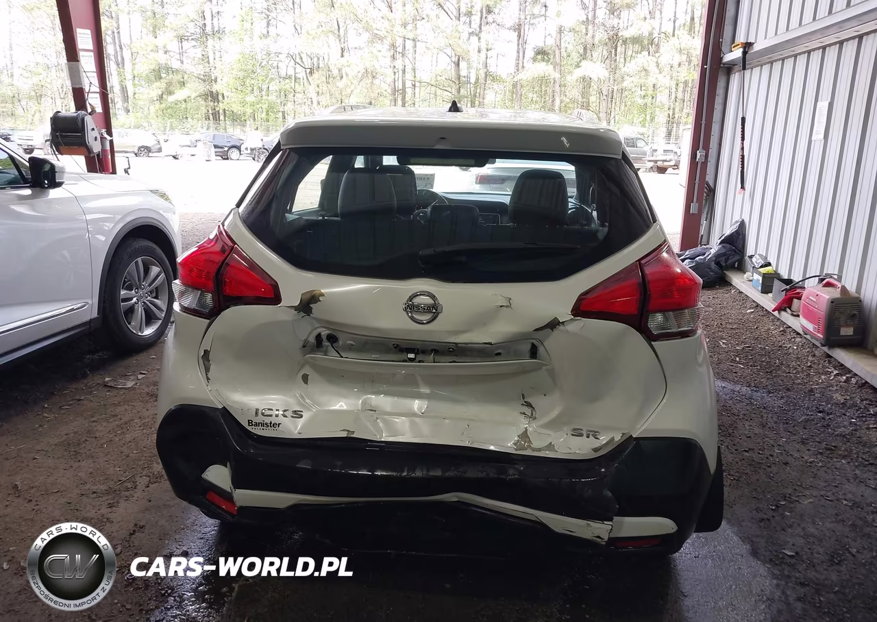 2019 Nissan Kicks Sr VIN:3N1CP5CUXKL502446 - 6