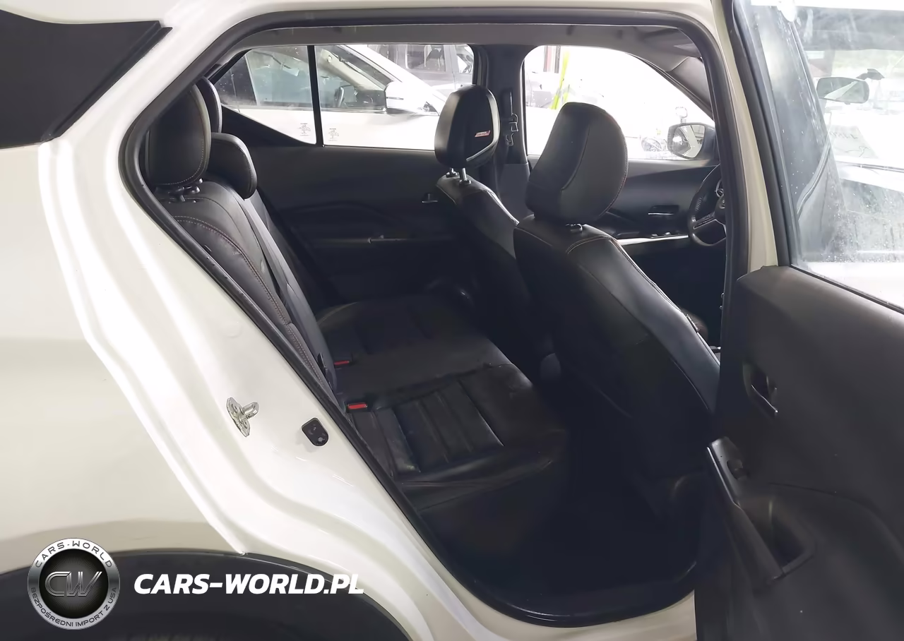 2019 Nissan Kicks Sr VIN:3N1CP5CUXKL502446 - 8