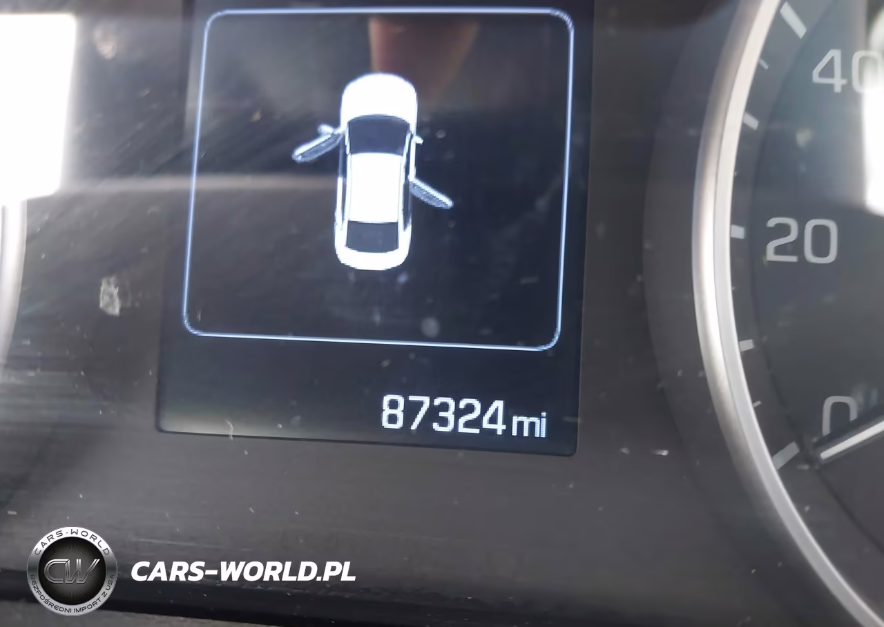2017 Hyundai Elantra Limited VIN:5NPD84LF5HH030370 - 15