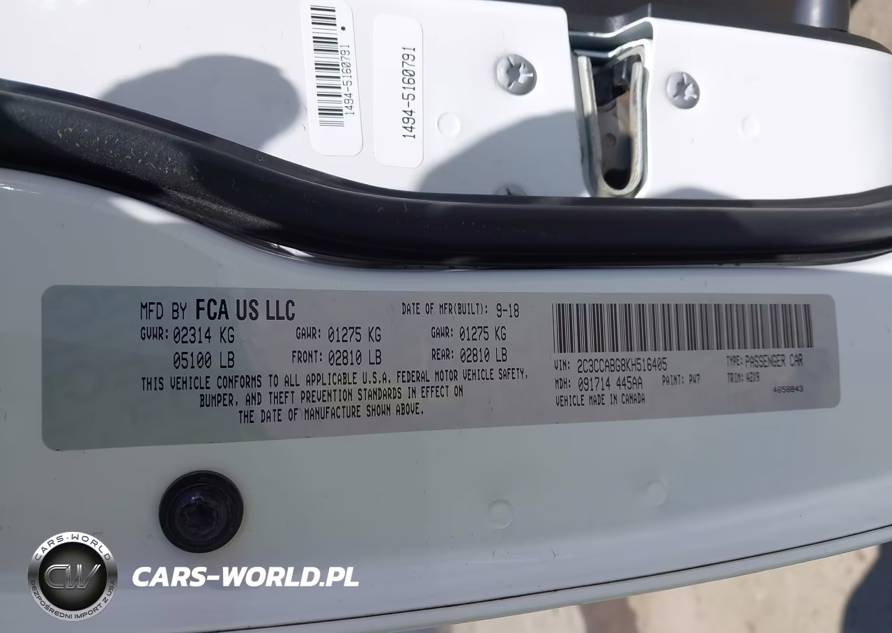 2019 Chrysler 300 300S VIN:2C3CCABG8KH516405 - 9