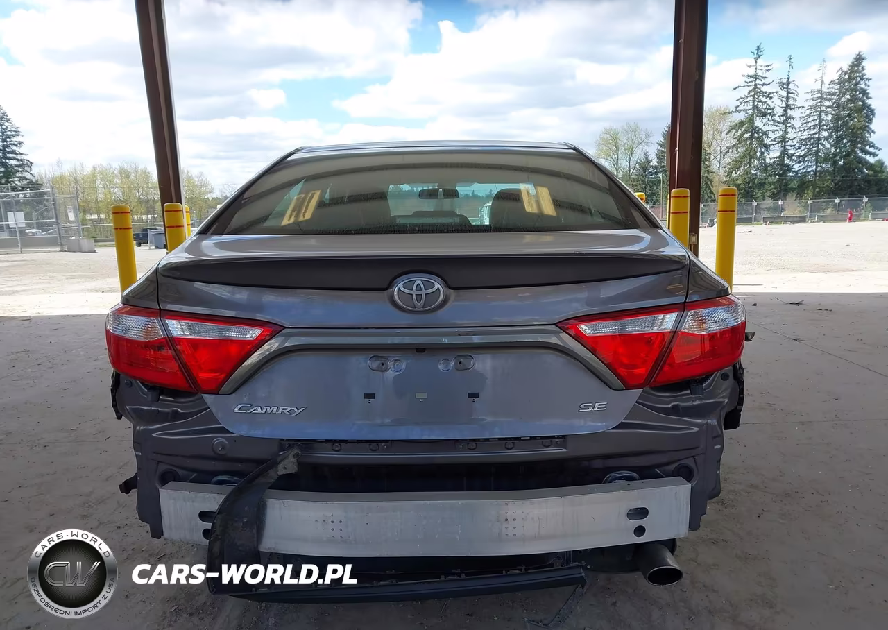 2016 Toyota Camry Se VIN:4T1BF1FK3GU554007 - 17