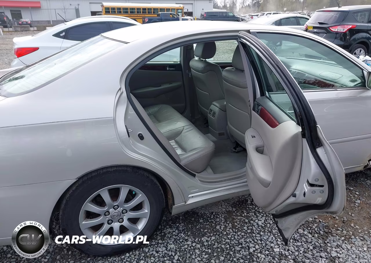 2002 Lexus Es 300 VIN:JTHBF30G125014838 - 8