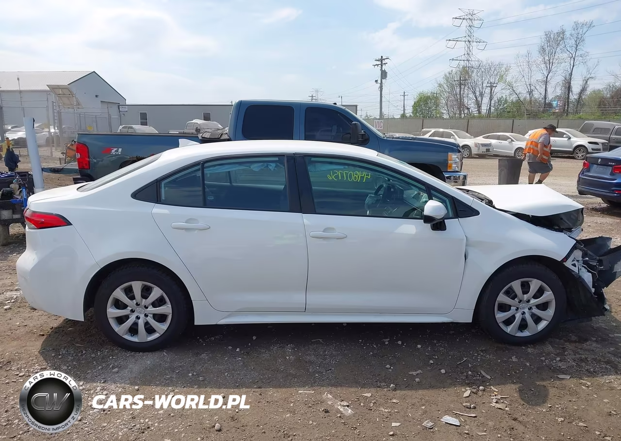 2024 Toyota Corolla Le VIN:5YFB4MDE8RP185587 - 13