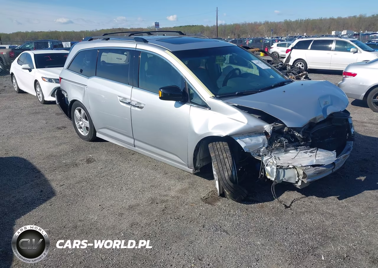 2013 Honda Odyssey Touring-Touring Elite