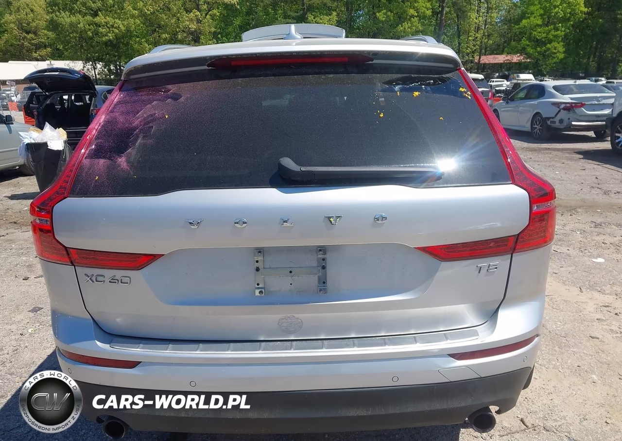 2021 Volvo Xc60 T5 Momentum VIN:YV4102DKXM1684807 - 17