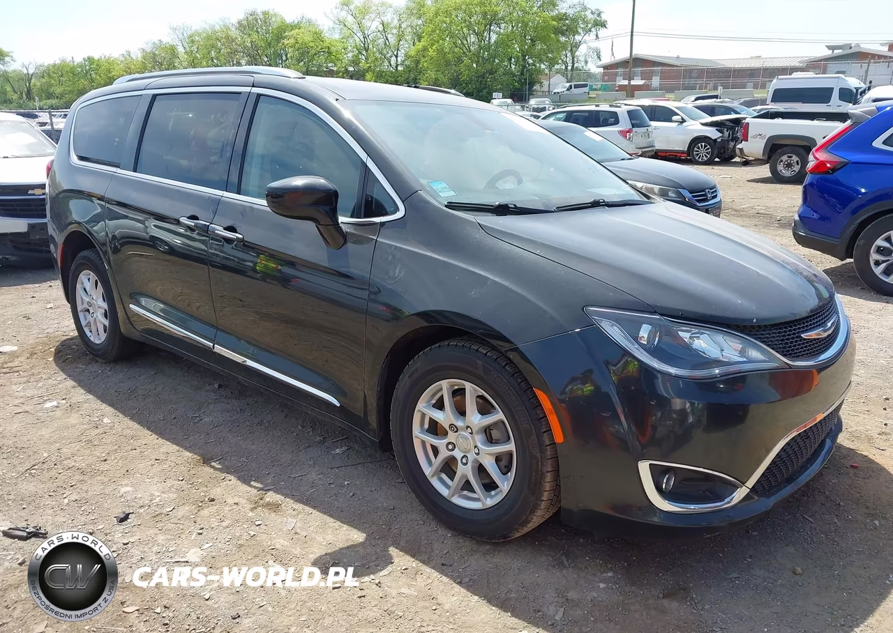 2020 Chrysler Pacifica Touring L