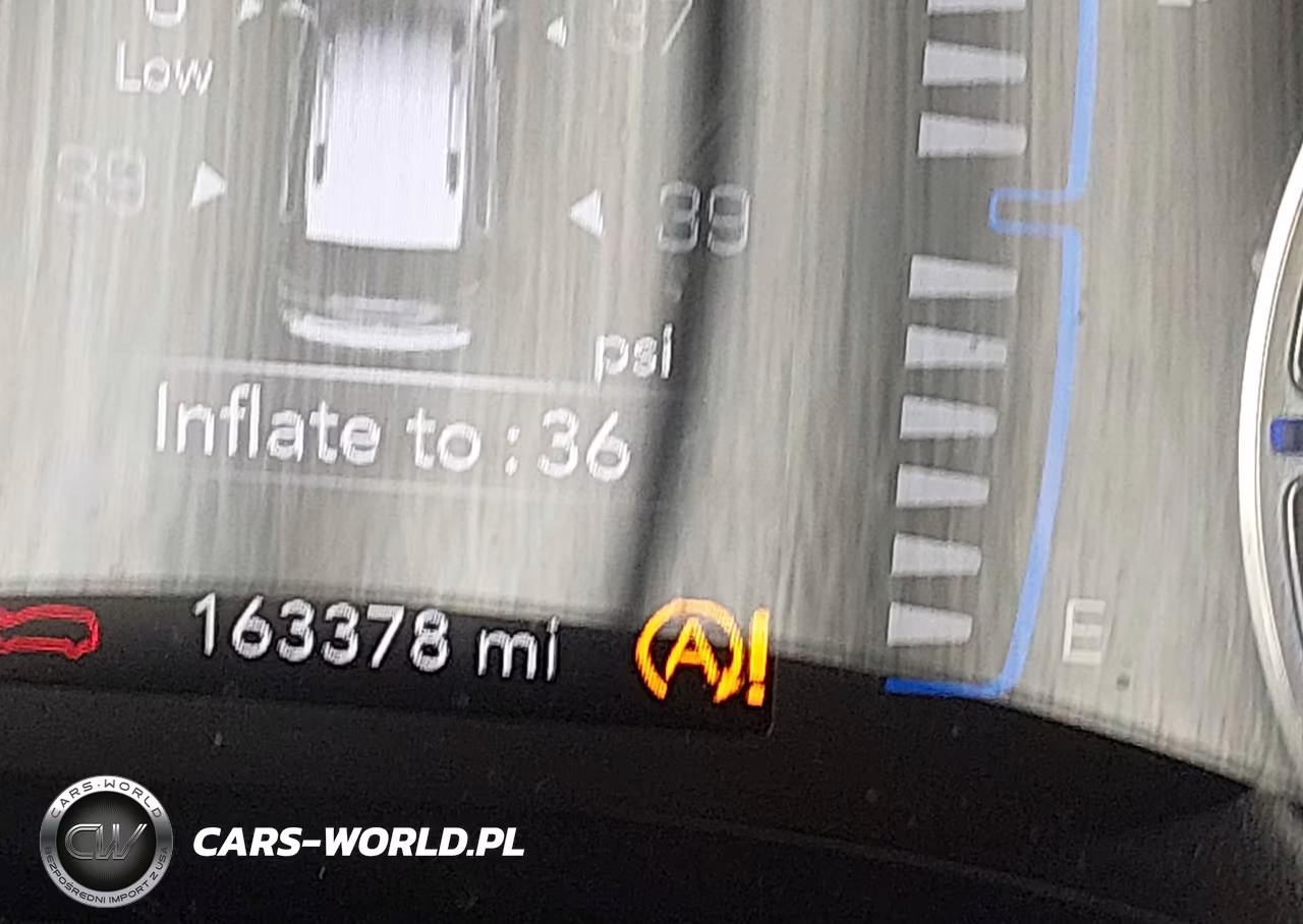 2020 Chrysler Pacifica Touring L VIN:2C4RC1BG4LR133577 - 15