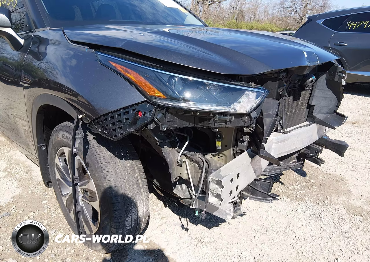 2021 Toyota Highlander Xle VIN:5TDGZRBHXMS090661 - 18