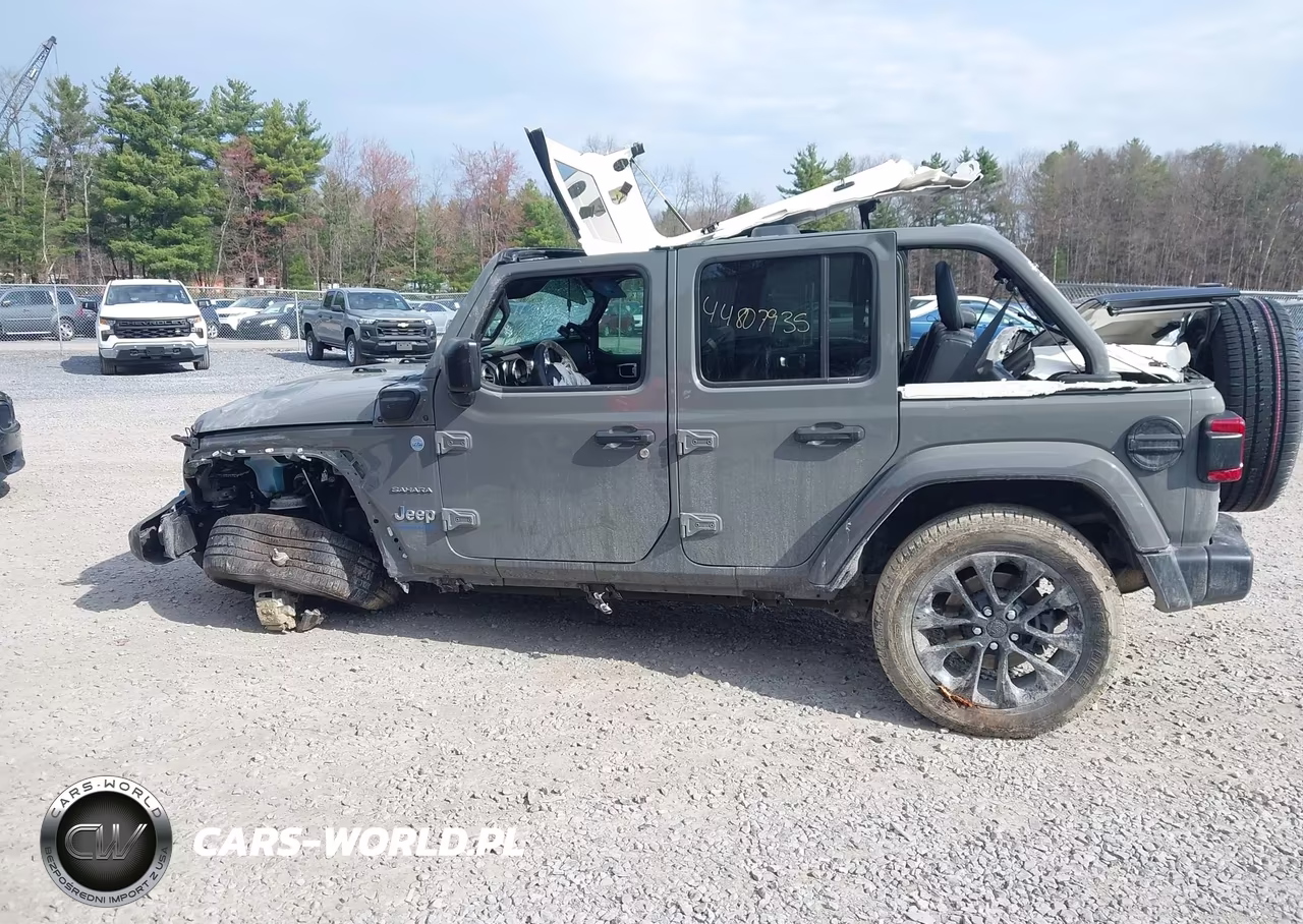 2023 Jeep Wrangler 4Xe Sahara 4X4 VIN:1C4JJXP63PW556962 - 14