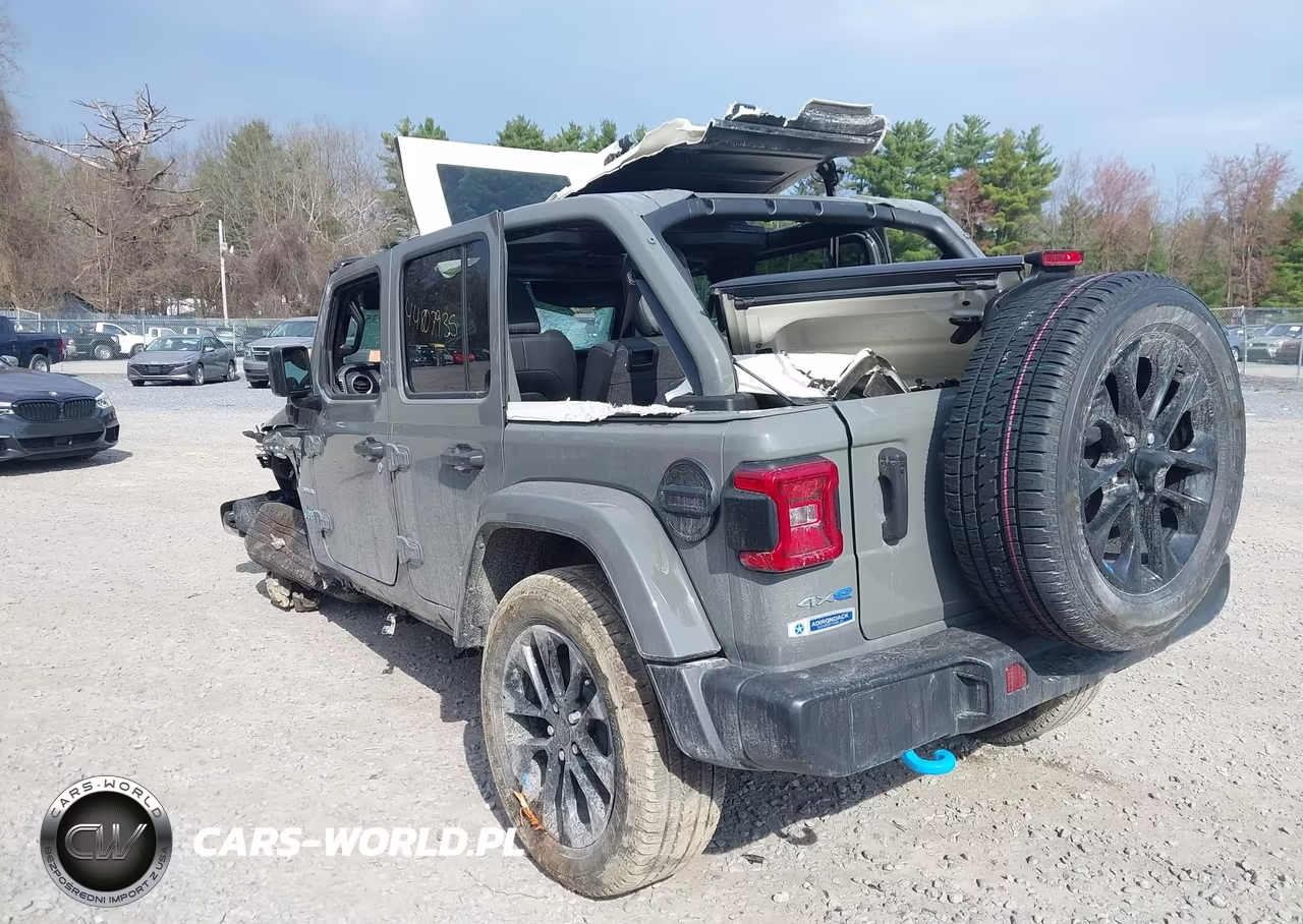 2023 Jeep Wrangler 4Xe Sahara 4X4 VIN:1C4JJXP63PW556962 - 3
