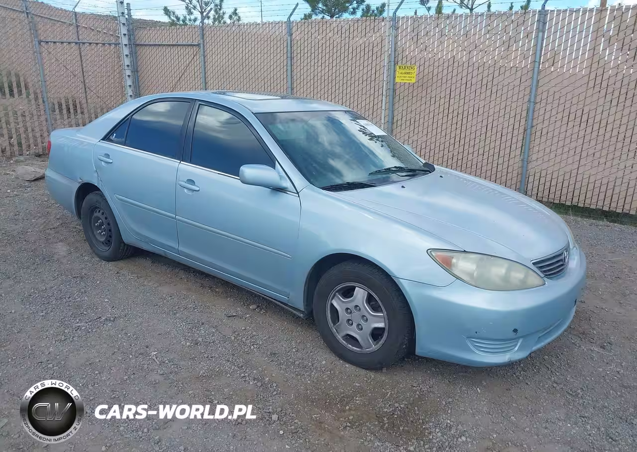 2005 Toyota Camry Le
