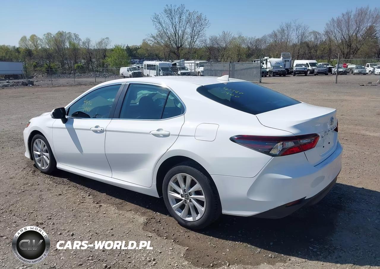 2024 Toyota Camry Le VIN:4T1R11AK4RU231088 - 3