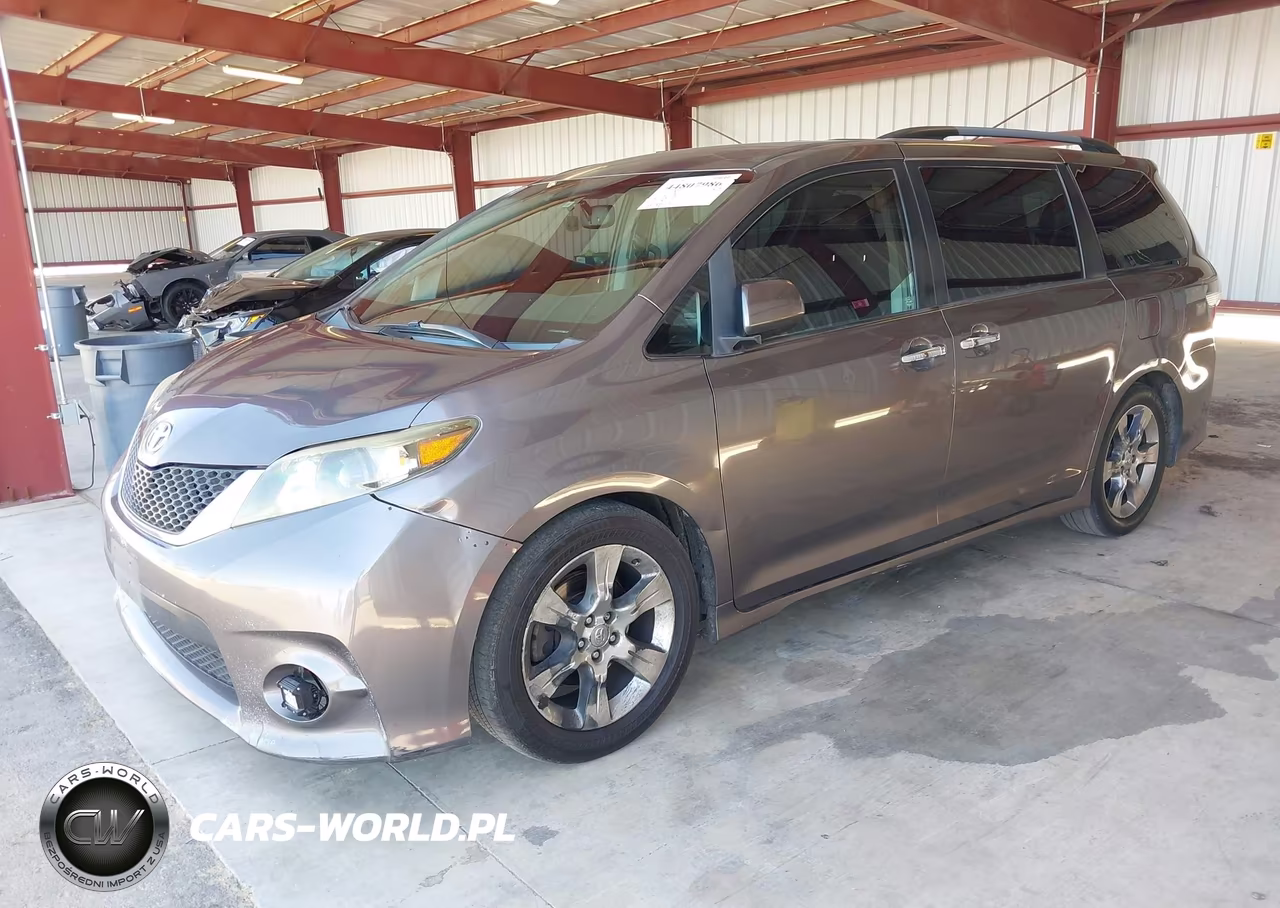 2014 Toyota Sienna Se 8 Passenger VIN:5TDXK3DCXES497559 - 2