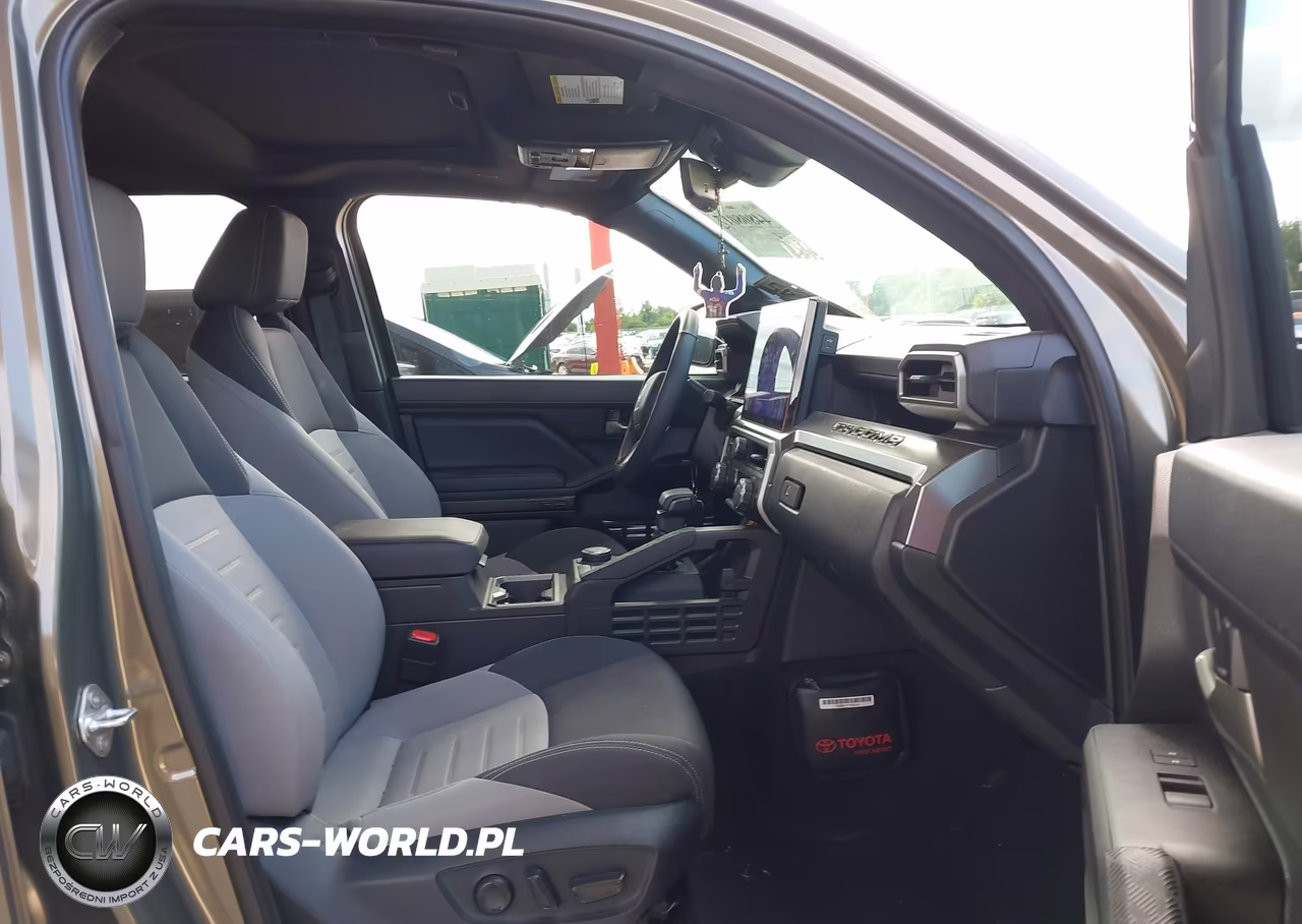 2025 Toyota Tacoma Trd Sport VIN:3TMKB5FN6SM029392 - 5