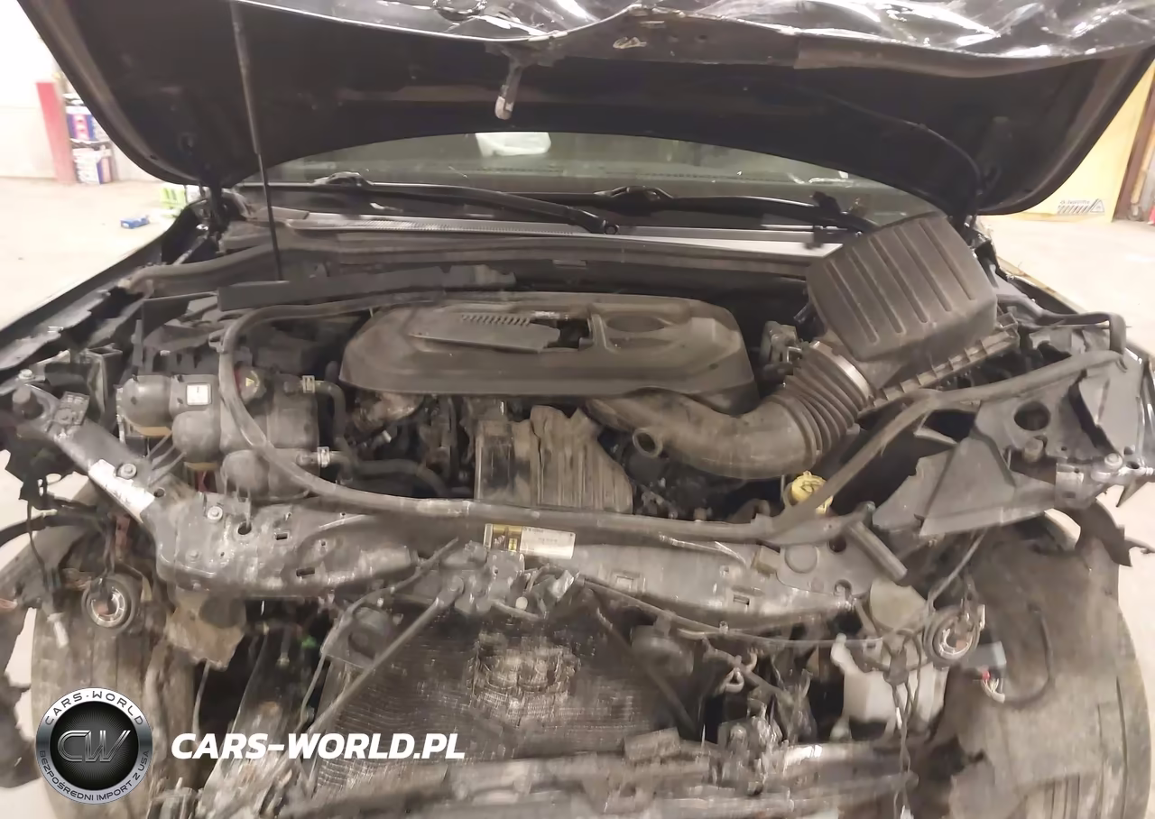 2019 Jeep Grand Cherokee Altitude 4X4 VIN:1C4RJFAG4KC677928 - 10