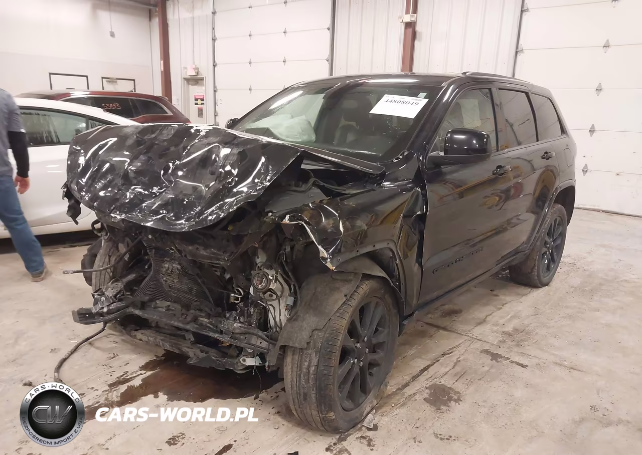 2019 Jeep Grand Cherokee Altitude 4X4 VIN:1C4RJFAG4KC677928 - 6