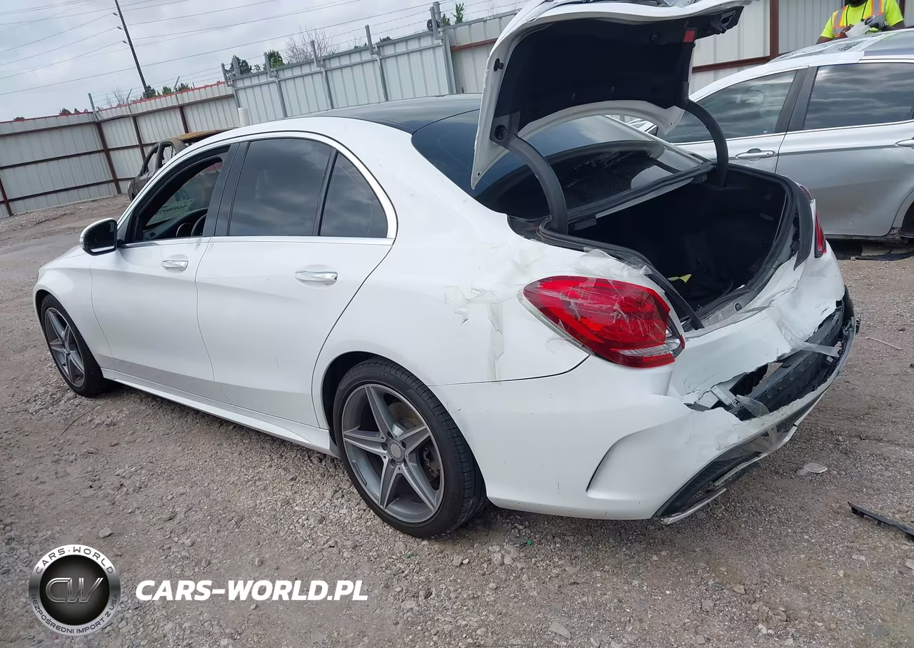 2015 Mercedes-Benz C 300 Sport VIN:55SWF4JB9FU079340 - 3
