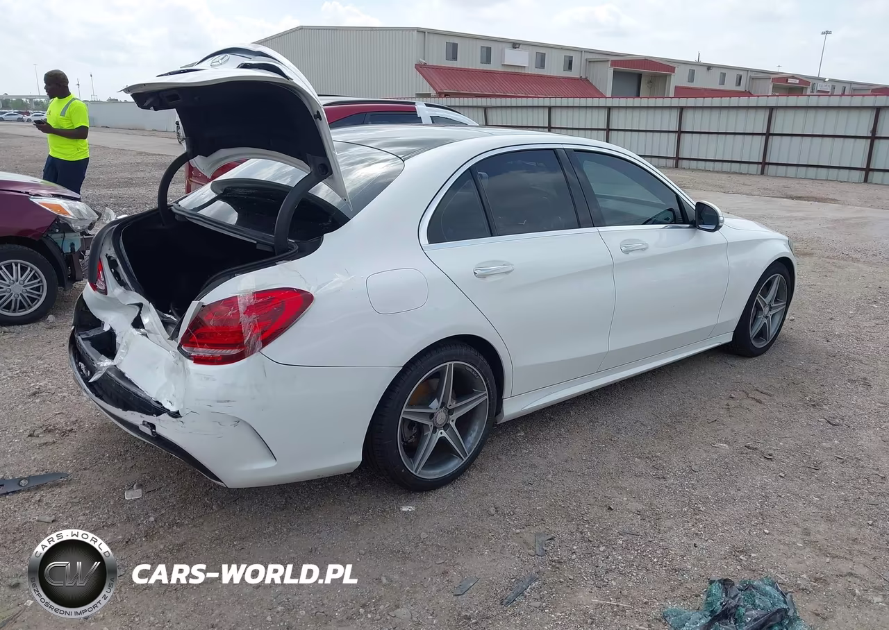 2015 Mercedes-Benz C 300 Sport VIN:55SWF4JB9FU079340 - 4