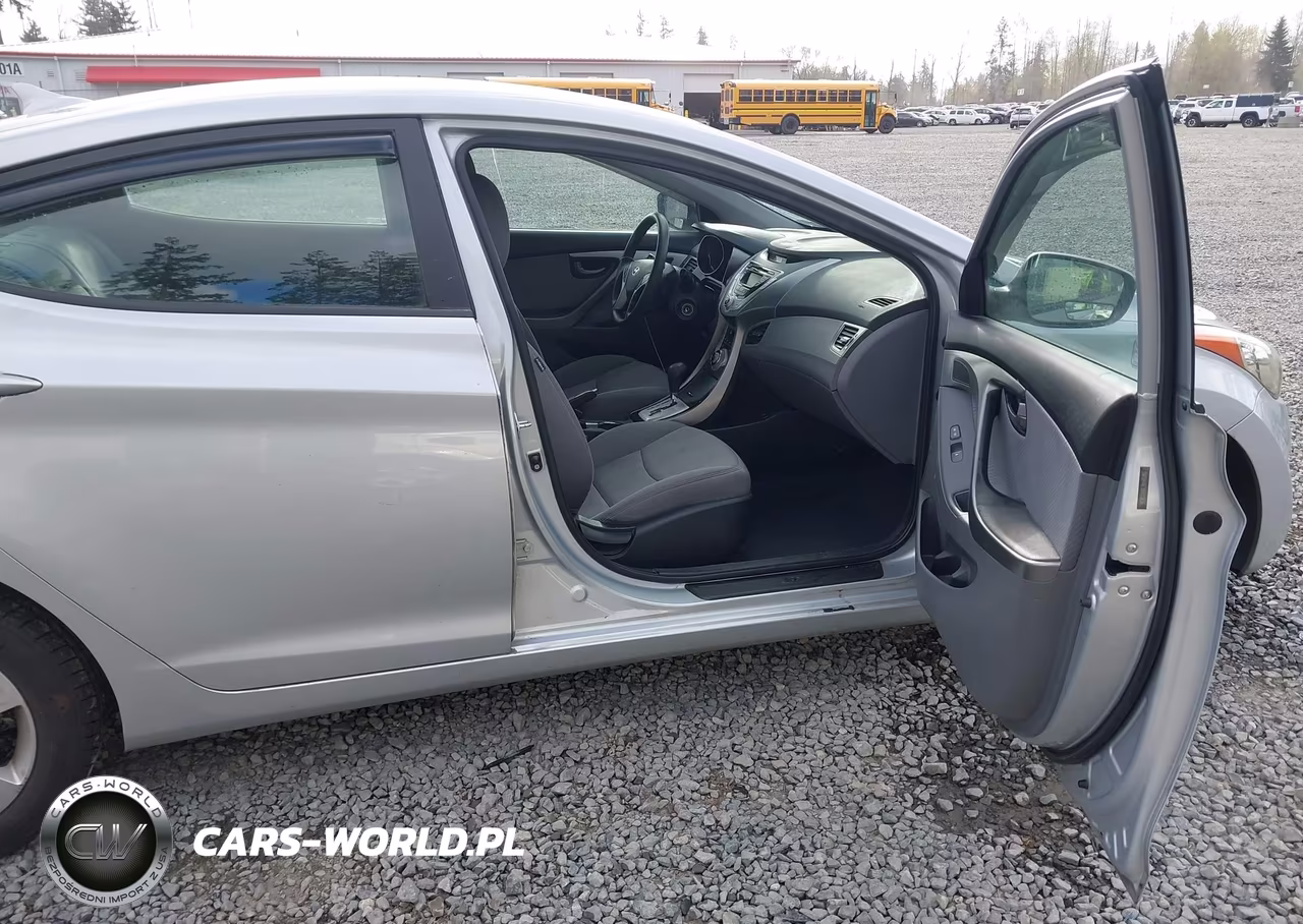 2011 Hyundai Elantra Gls VIN:5NPDH4AE7BH013636 - 5