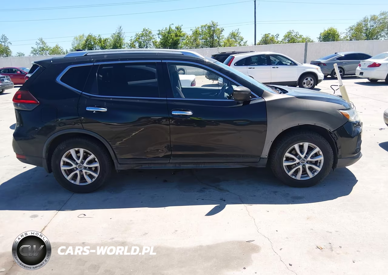 2019 Nissan Rogue S VIN:JN8AT2MT0KW266828 - 13