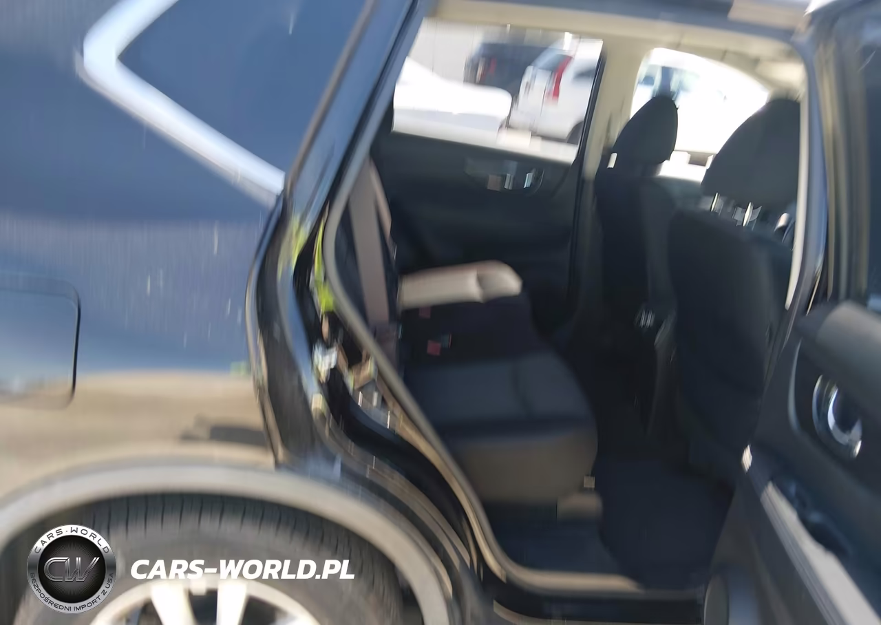 2019 Nissan Rogue S VIN:JN8AT2MT0KW266828 - 8