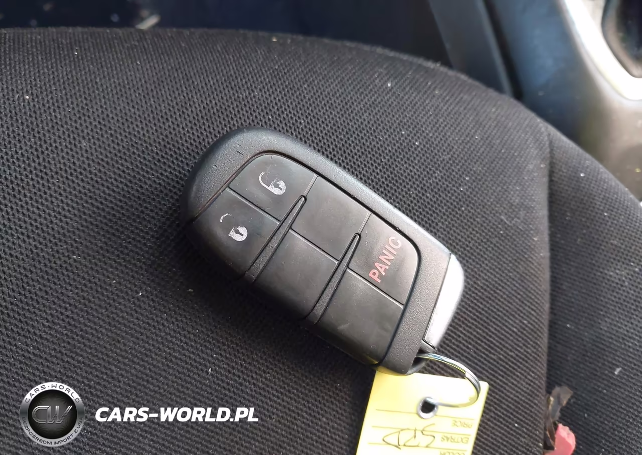 2018 Jeep Renegade Latitude Fwd VIN:ZACCJABB8JPJ30860 - 11