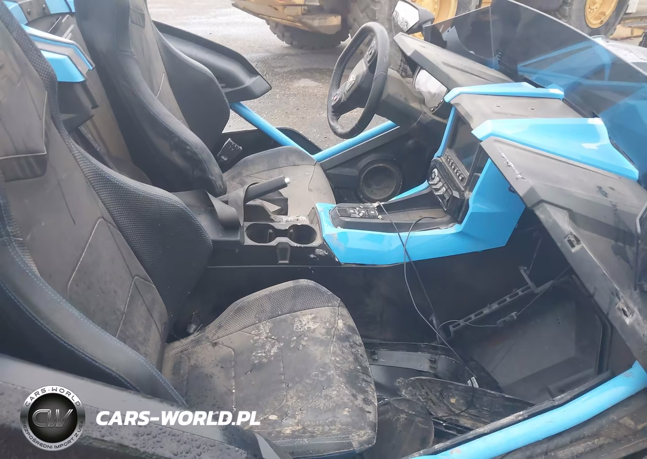 2020 Polaris Slingshot VIN:57XAARHB9L8137107 - 5