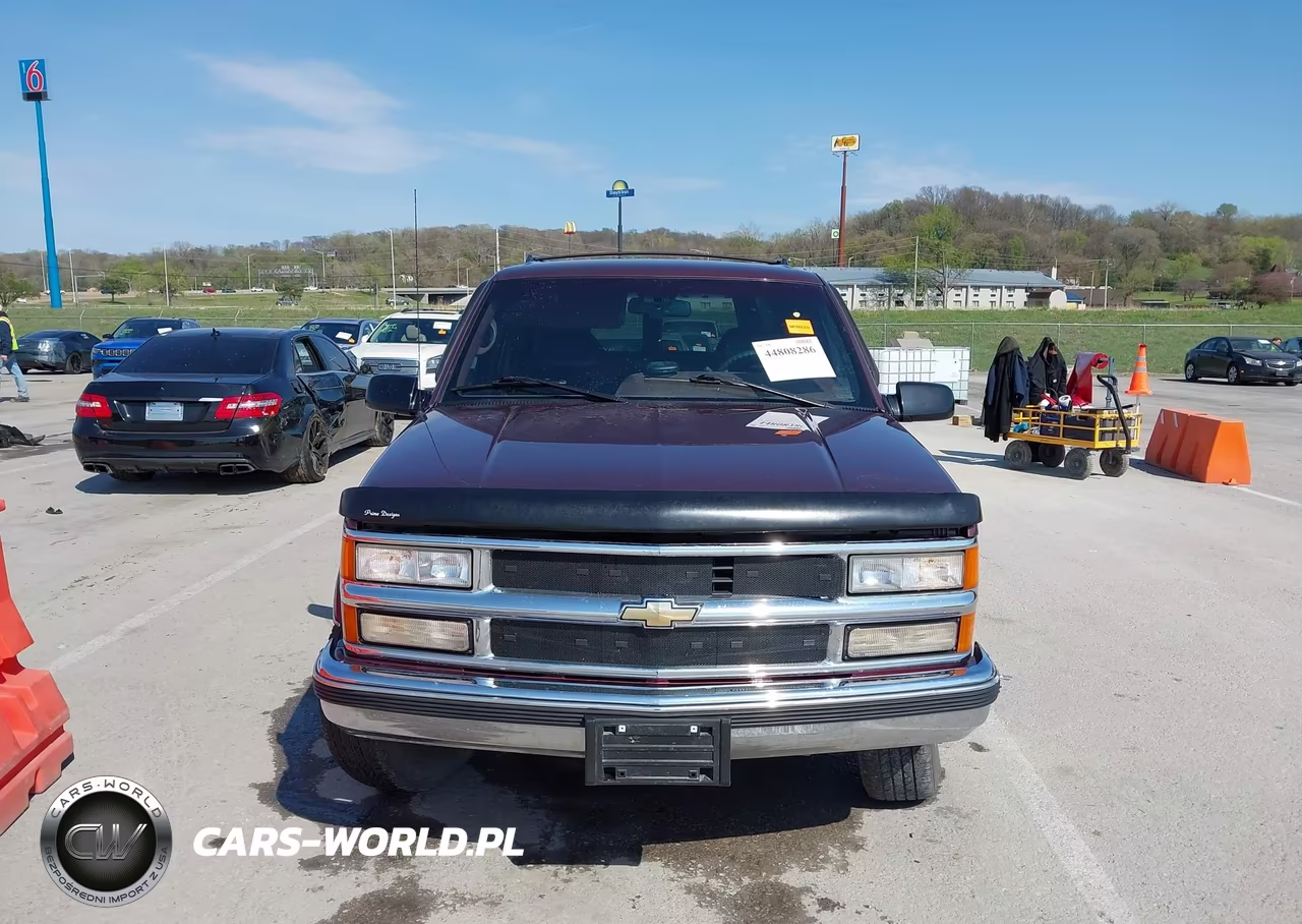 1996 Chevrolet Suburban K1500 VIN:3GNFK16R5TG126846 - 17