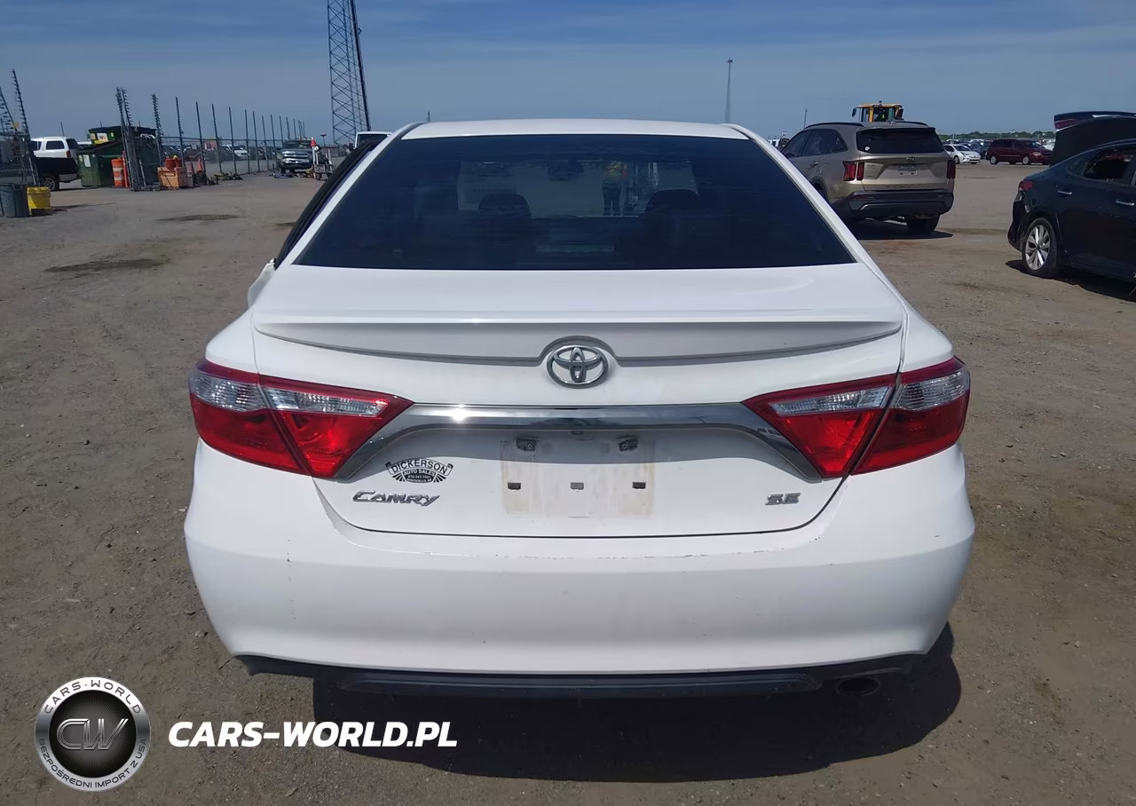2017 Toyota Camry Se VIN:4T1BF1FK1HU410067 - 15