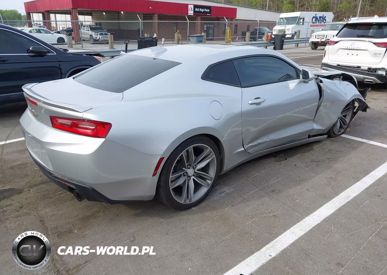 2018 Chevrolet Camaro 1Lt VIN:1G1FB1RS4J0117430 - 4