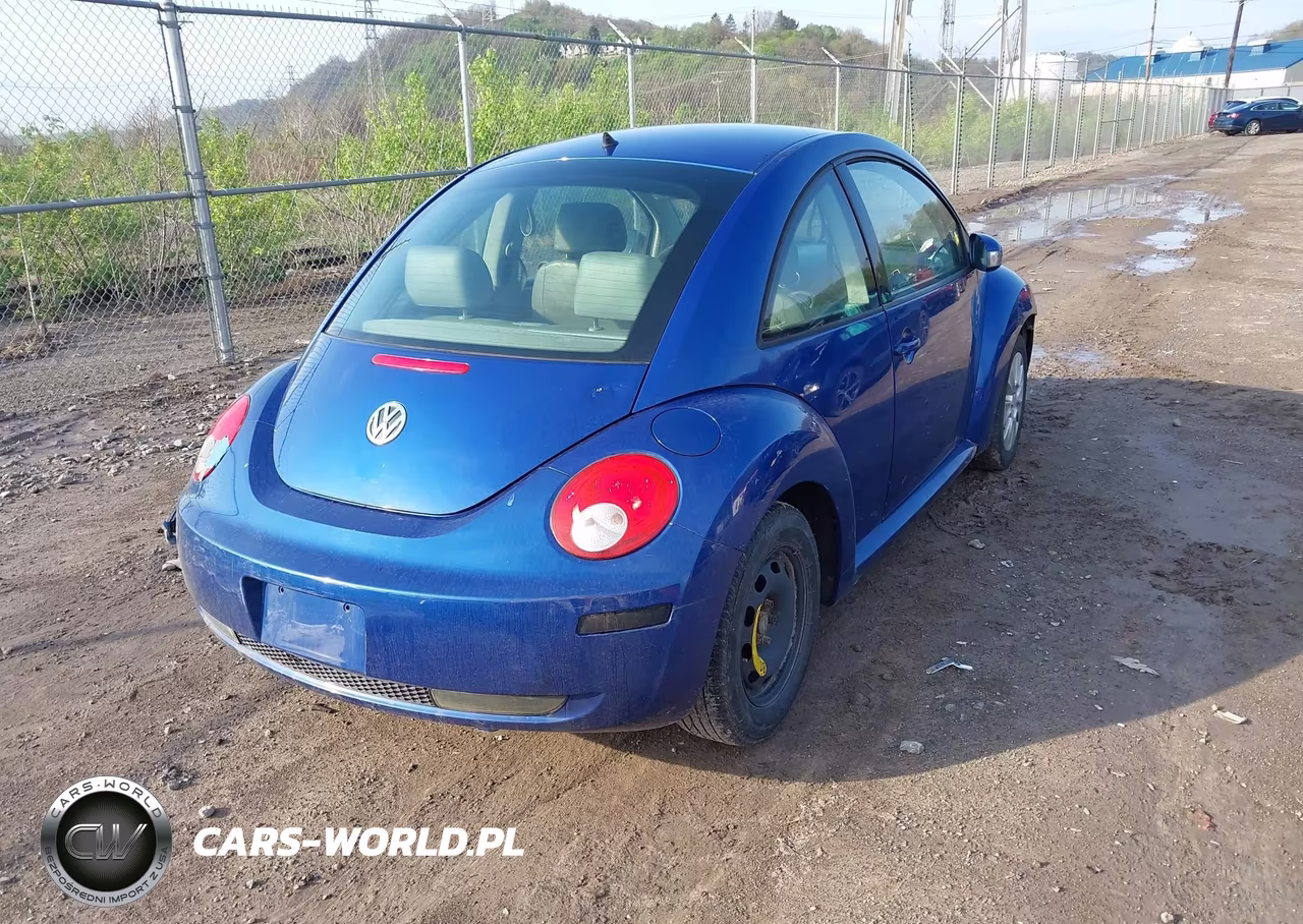 2008 Volkswagen New Beetle S VIN:3VWPG31C48M518977 - 4