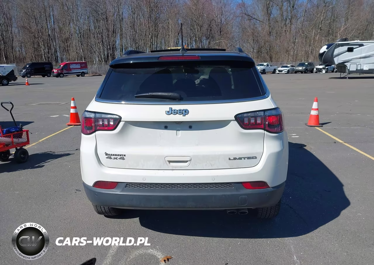 2018 Jeep Compass Limited 4X4 VIN:3C4NJDCB9JT212567 - 17