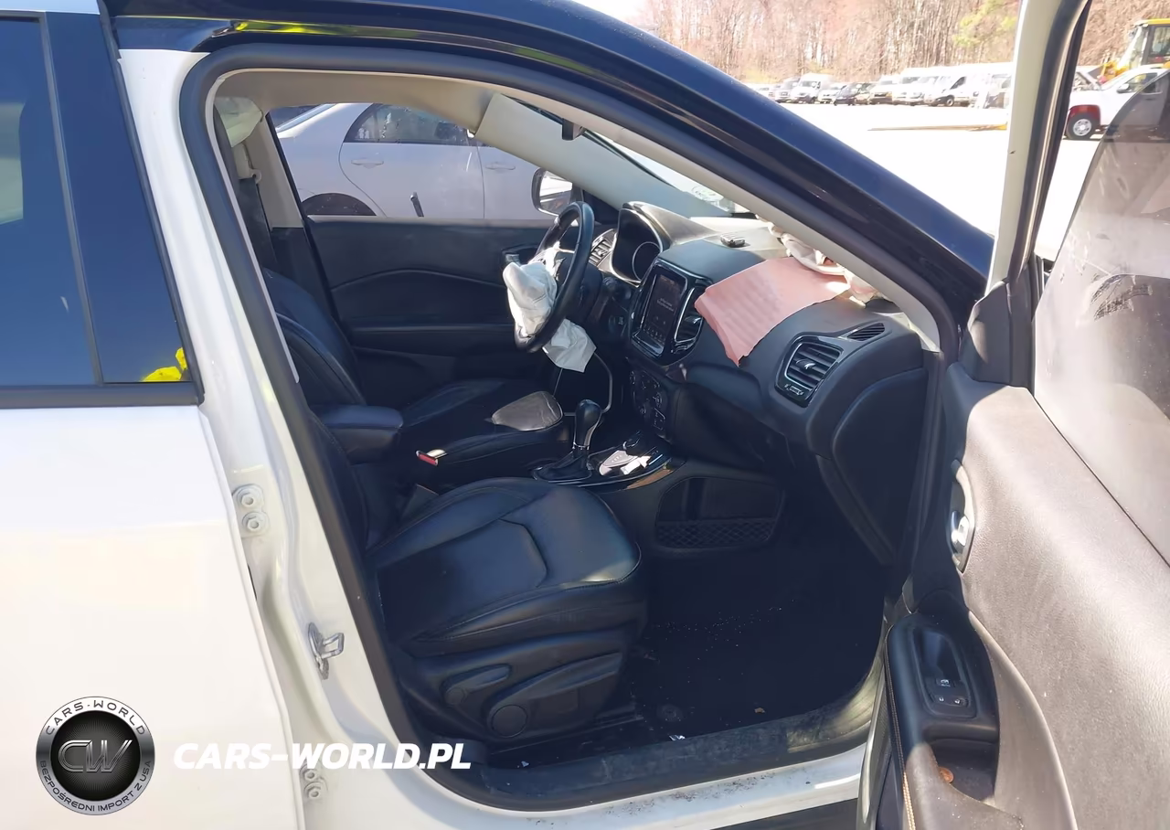 2018 Jeep Compass Limited 4X4 VIN:3C4NJDCB9JT212567 - 5