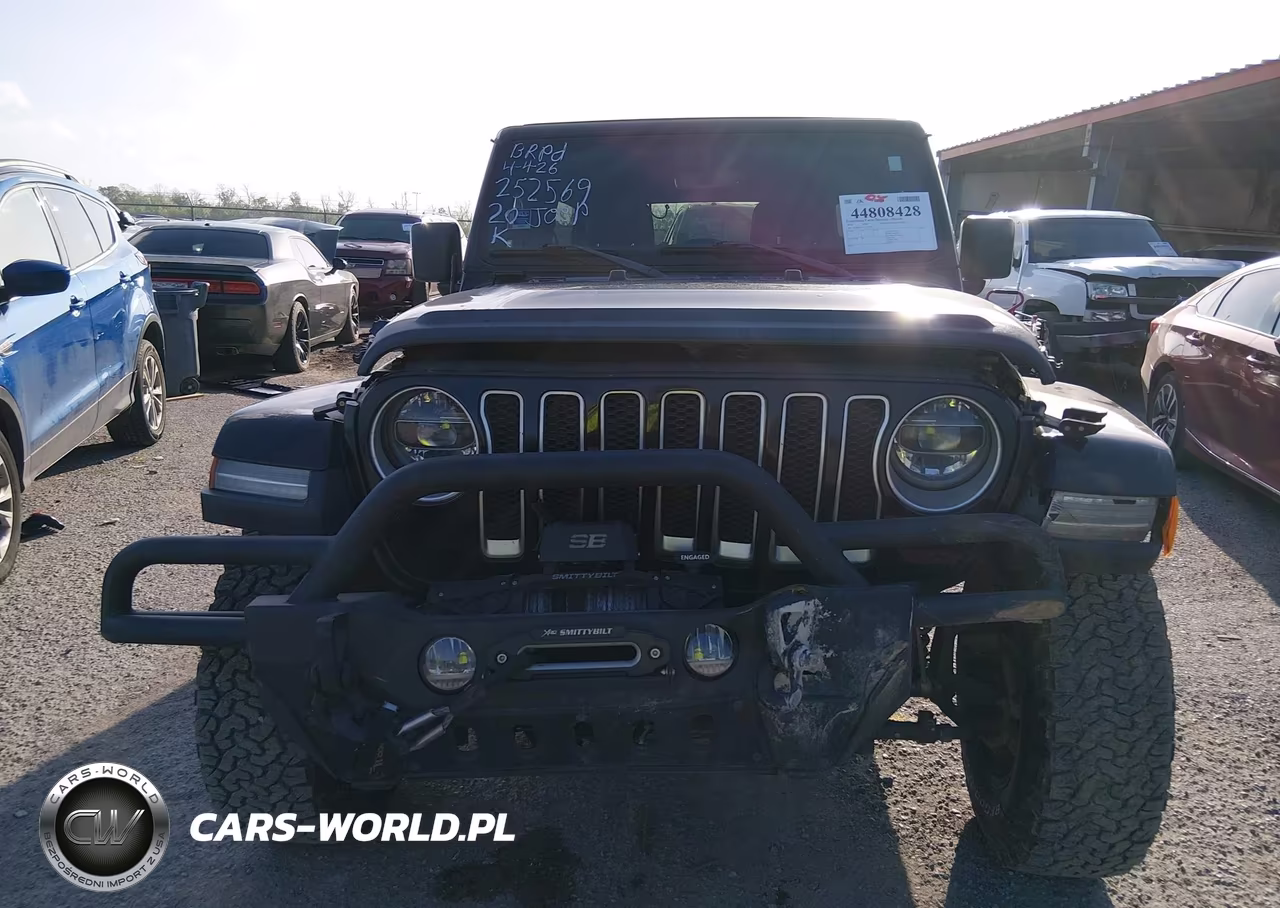 2020 Jeep Wrangler Unlimited Sahara 4X4 VIN:1C4HJXEG9LW252569 - 12