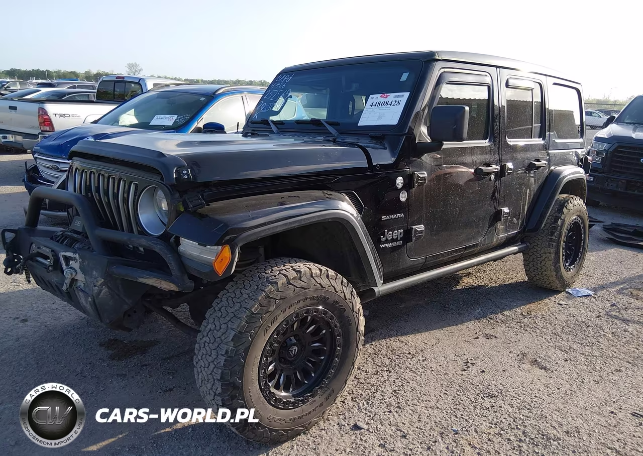 2020 Jeep Wrangler Unlimited Sahara 4X4 VIN:1C4HJXEG9LW252569 - 2