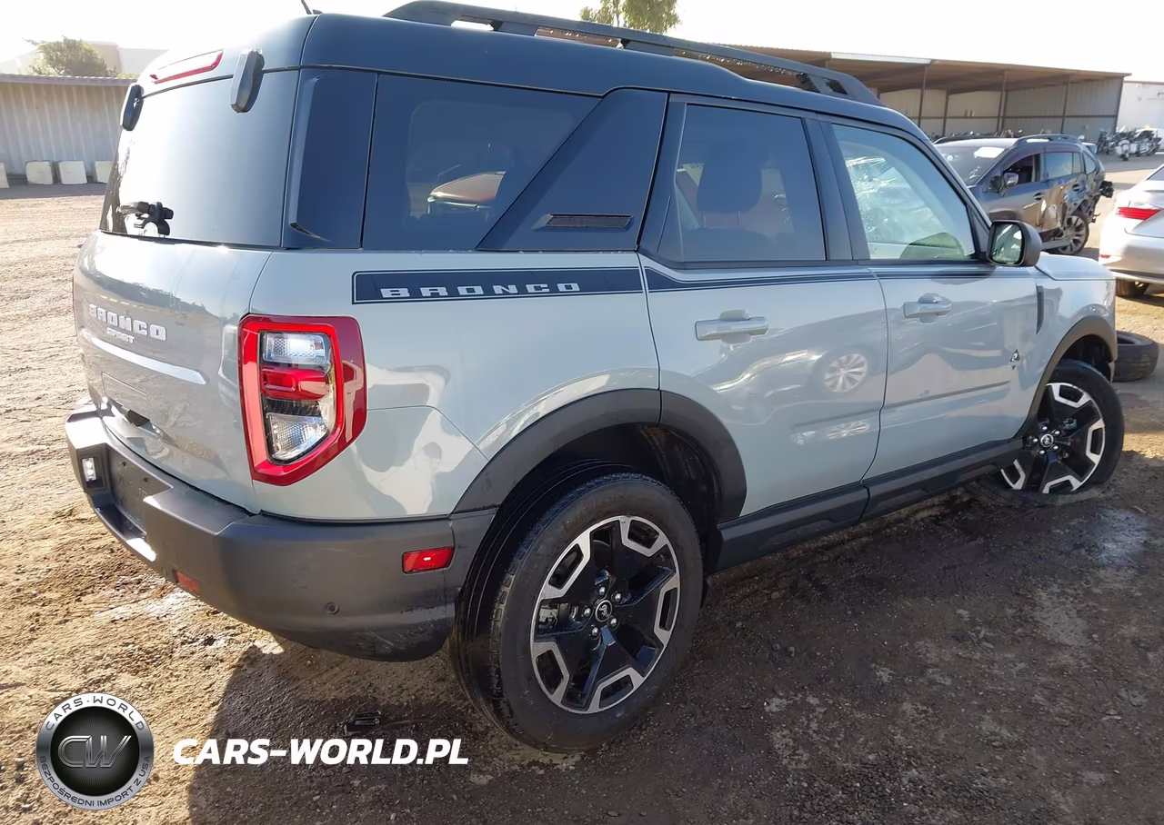 2024 Ford Bronco Sport Outer Banks VIN:3FMCR9C64RRE73030 - 4