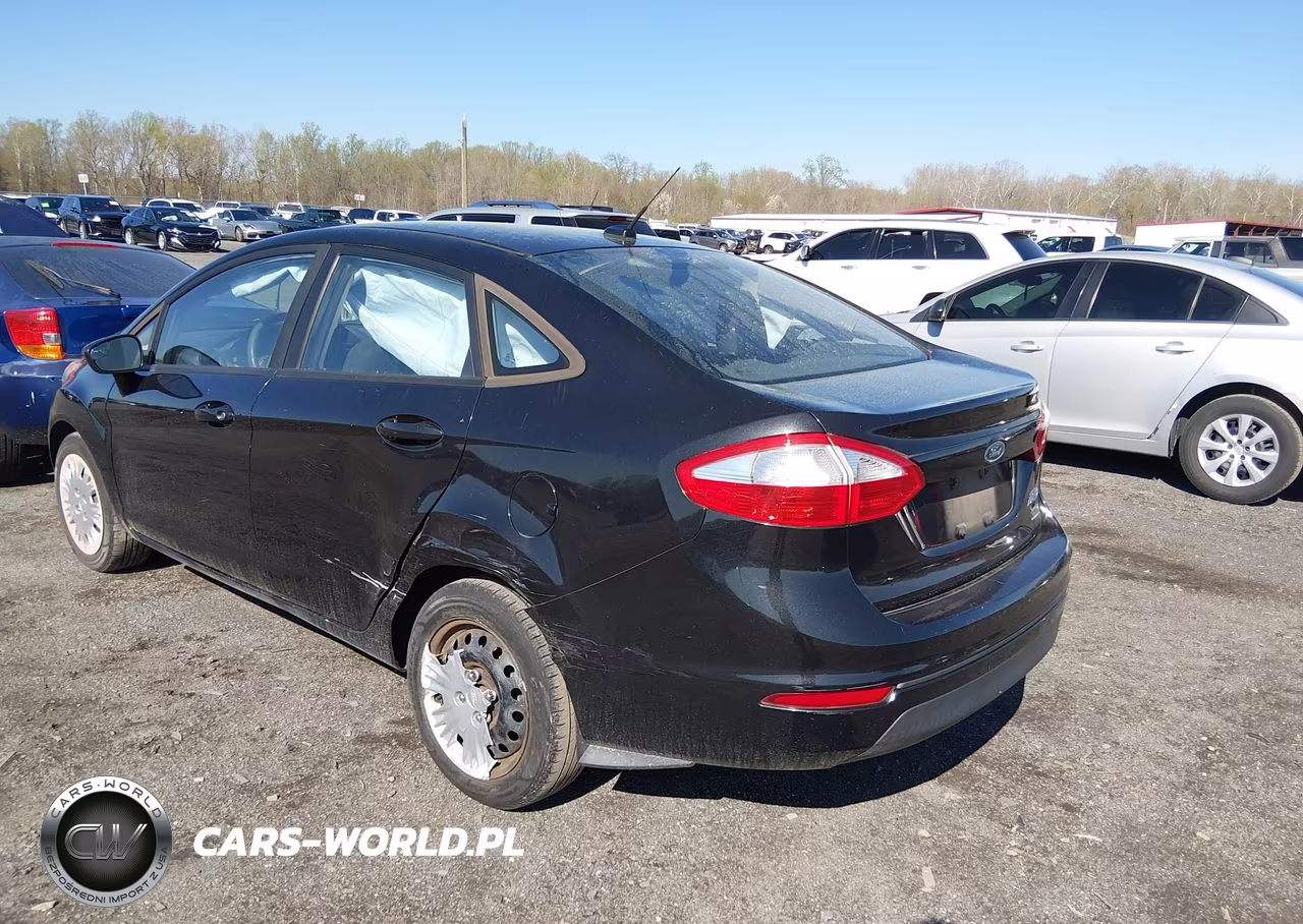 2015 Ford Fiesta S VIN:3FADP4AJ6FM219911 - 3